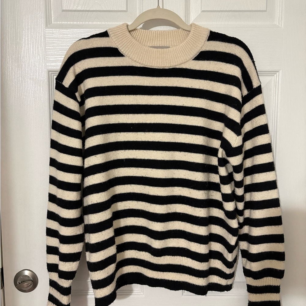H&M Beige and Black Knit Sweater